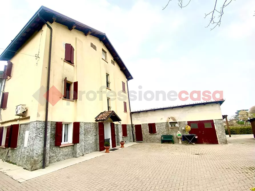 Immagine 14 di Villa in vendita  in Via martiri a Scandiano