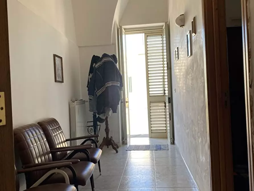 Immagine 2 di Casa indipendente in vendita  in Via stazione a Bagnolo Del Salento