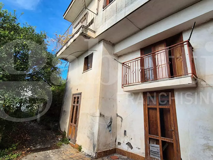 Immagine 7 di Palazzo in vendita  in Via L. Giordano, 38 a Boscotrecase