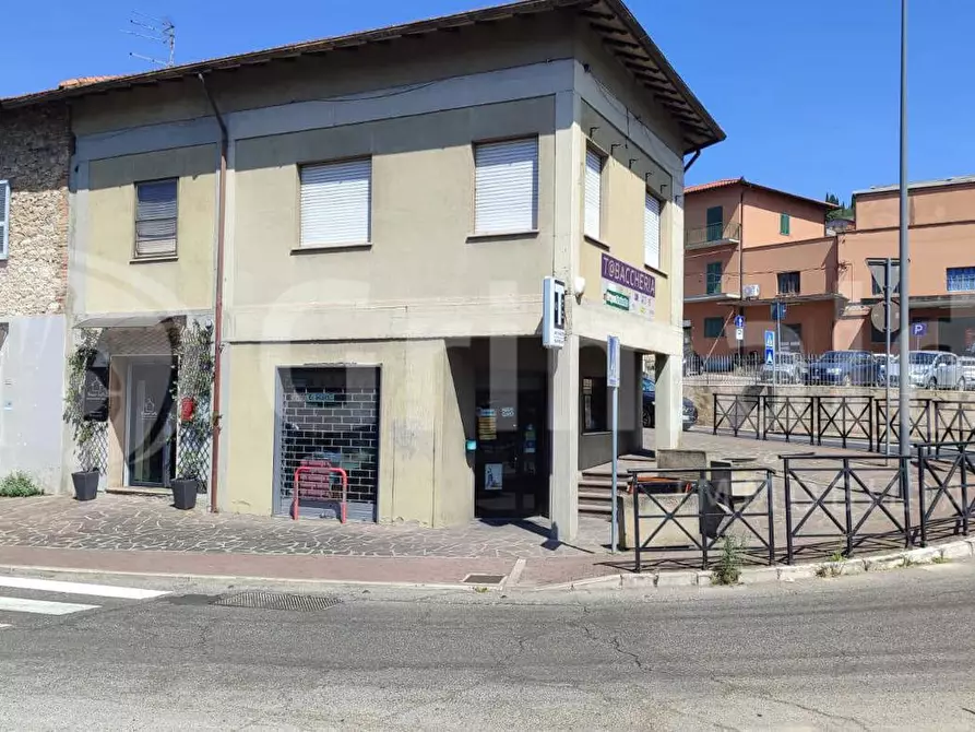 Immagine 10 di Attività commerciale in vendita  in Via Antonio Gramsci a Corciano
