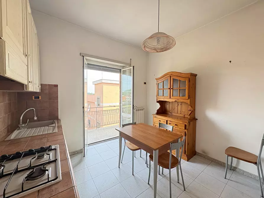 Immagine 1 di Appartamento in vendita  in Via Di Dragone, 71 a Roma