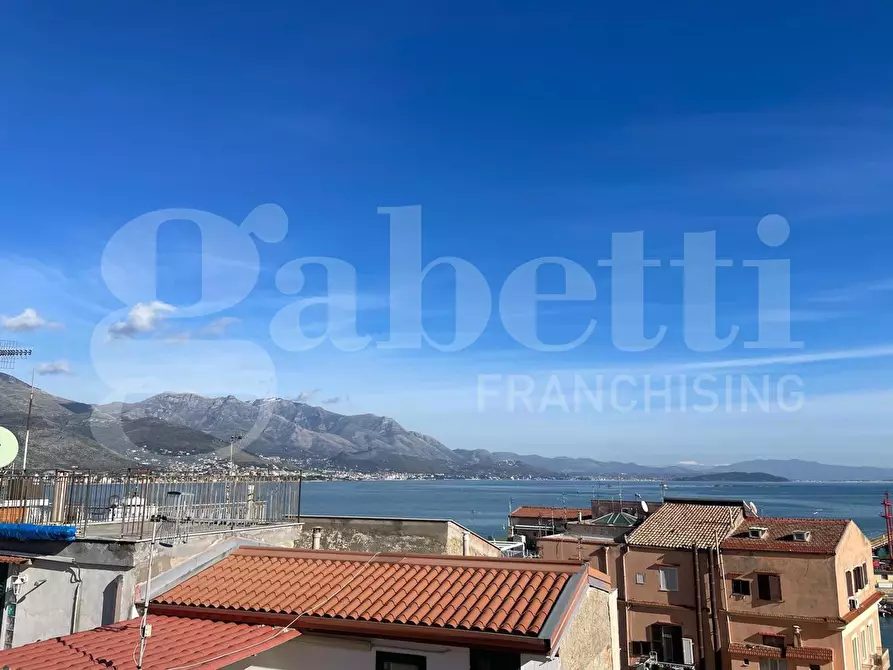 Immagine 22 di Appartamento in vendita  in Via Indipendenza, 379 a Gaeta