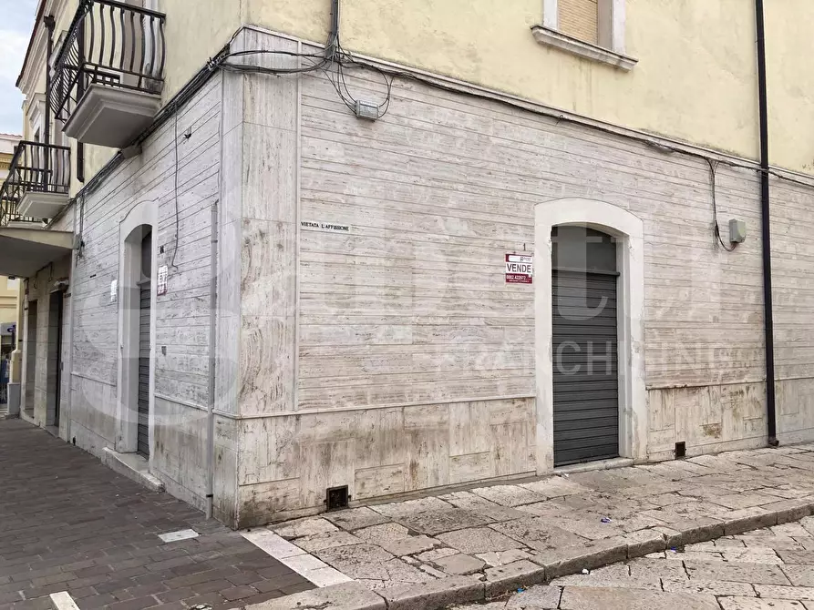 Immagine 4 di Negozio in vendita  in Corso giacomo matteotti, 86 a Torremaggiore