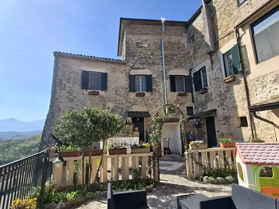 Immagine 36 di Appartamento in vendita  in Via Scesa, 5 a Fontechiari