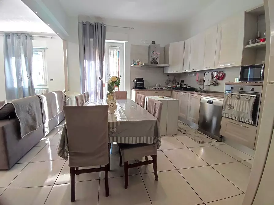 Immagine 3 di Appartamento in vendita  in Corso GRAMSCI a San Severo