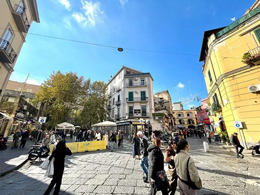 Immagine 4 di Negozio in vendita  in Via Annella di Massimo a Napoli