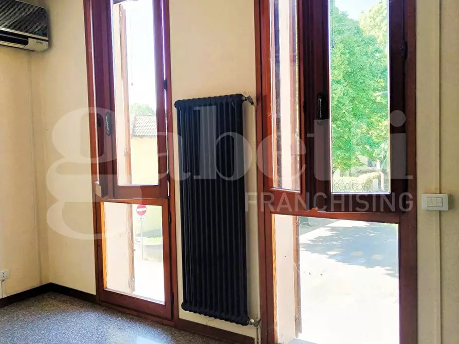 Immagine 16 di Attività commerciale in vendita  in Via Nuova, 5 a San Giovanni In Persiceto