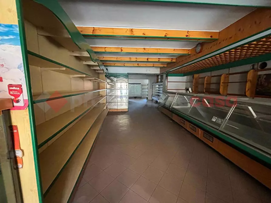 Immagine 4 di Negozio in affitto  in Strada Vittorio Emanuele, snc a Anagni