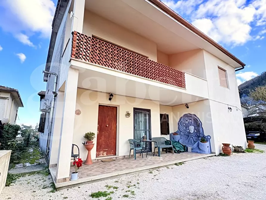 Immagine 3 di Villa in vendita  in Via Calcarelli, 10 a Artena