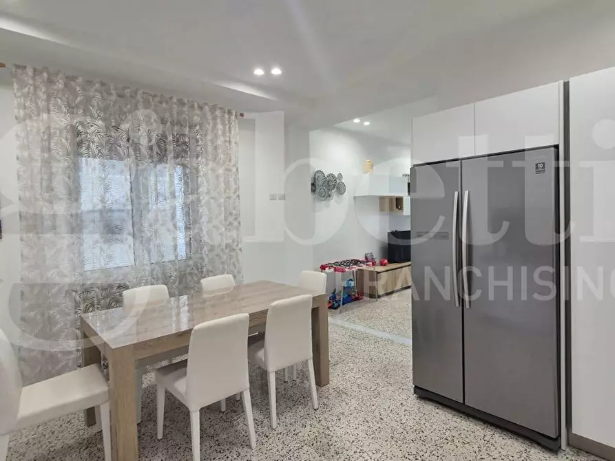 Immagine 47 di Appartamento in vendita  in Via DELLE IV GIORNATE, 37 a Torre Annunziata