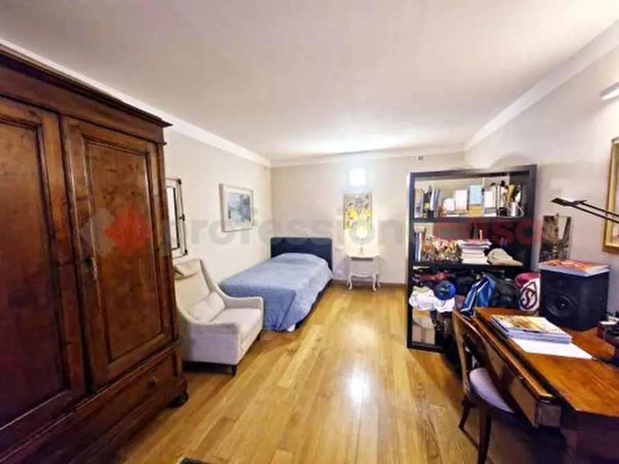 Immagine 35 di Appartamento in vendita  in Via MAMELI, 14 a Firenze