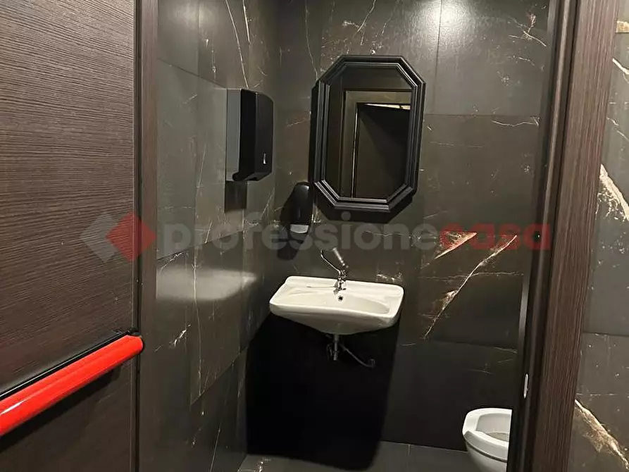 Immagine 9 di Attività commerciale in vendita  in Via Casilina Km 62.600, snc a Anagni