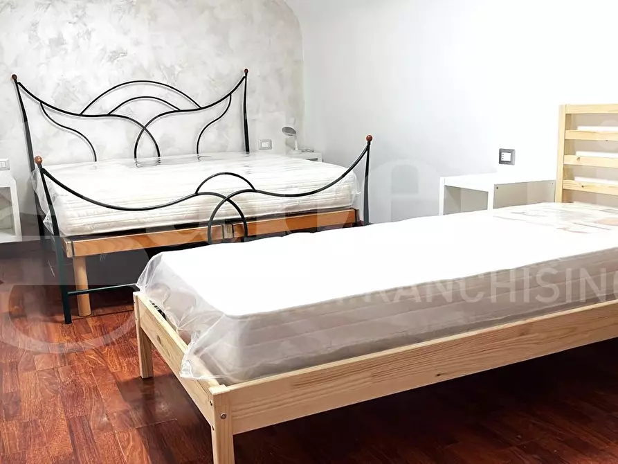 Immagine 17 di Appartamento in vendita  in Via Camillo Porzio a Napoli