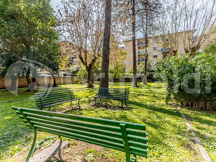 Immagine 34 di Appartamento in vendita  in Via Verolengo, 1 a Roma