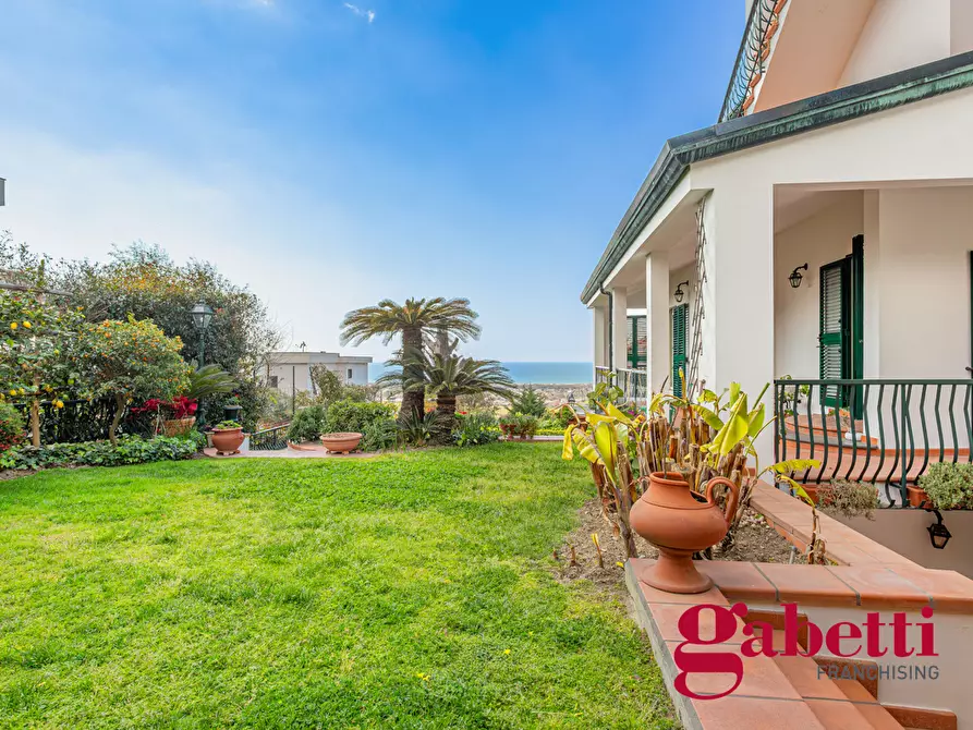 Immagine 33 di Villa in vendita  in Via Montenuovo Licola Patria, 138 a Pozzuoli