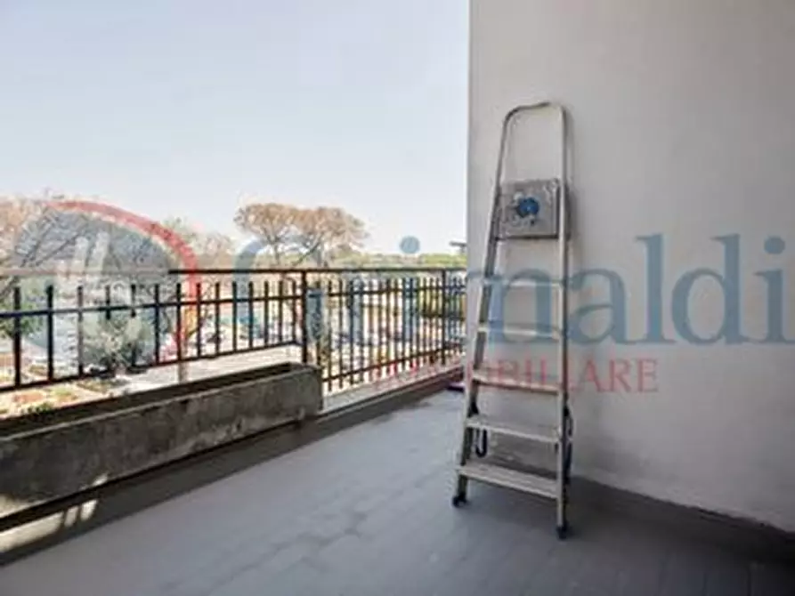 Immagine 30 di Attico in vendita  in Via Attico in vendita in via di Casal Selce, SNC a Roma