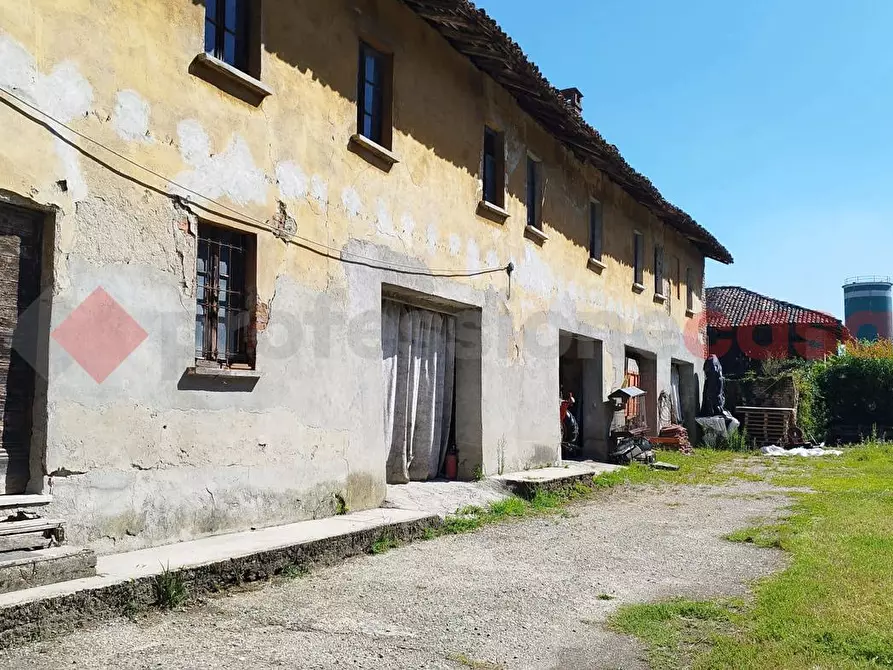 Immagine 3 di Rustico / casale in vendita  in Via G. rossa, 1 a Carpiano