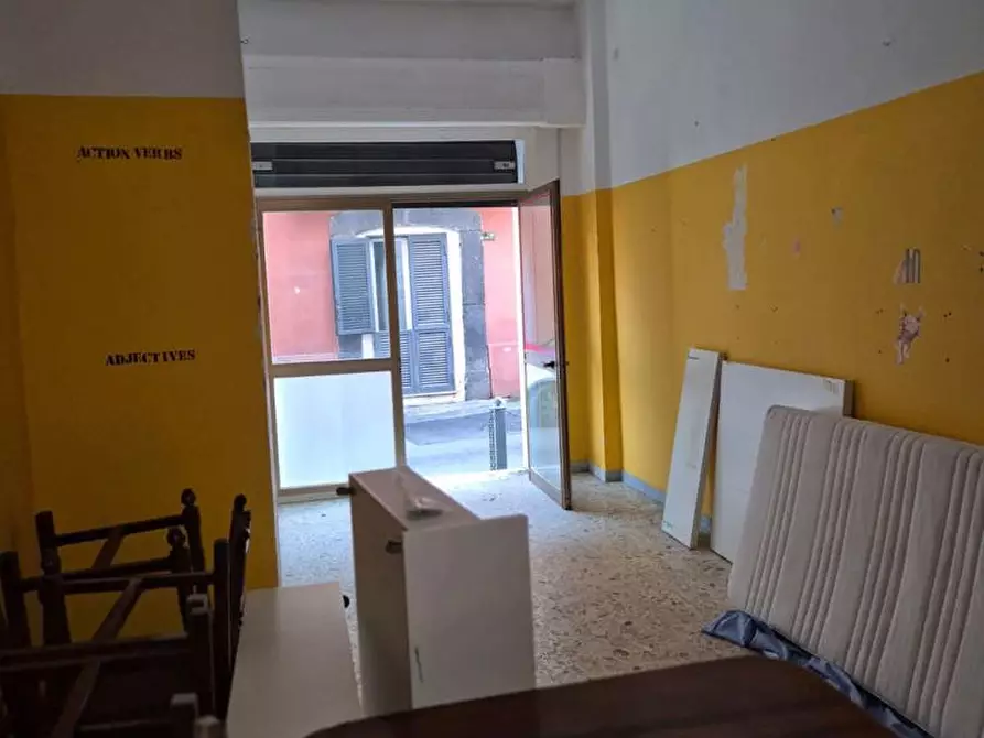 Immagine 4 di Negozio in affitto  in Via Annunzaitella, 47 a Boscotrecase