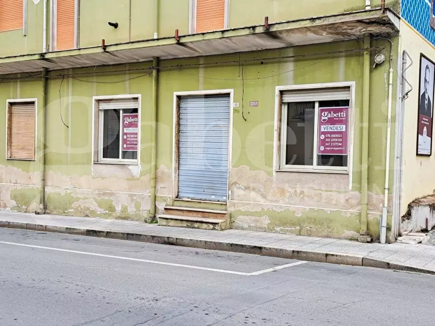 Immagine 8 di Negozio in vendita  in Via Cagliari, 89 a Capoterra