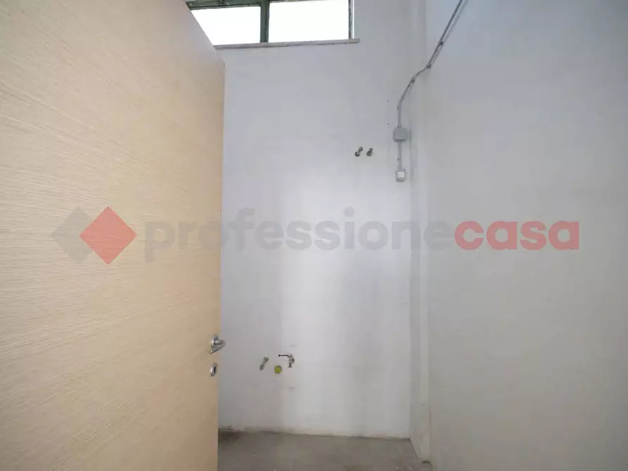 Immagine 29 di Negozio in vendita  in Via Casilina 62, 138 a Anagni