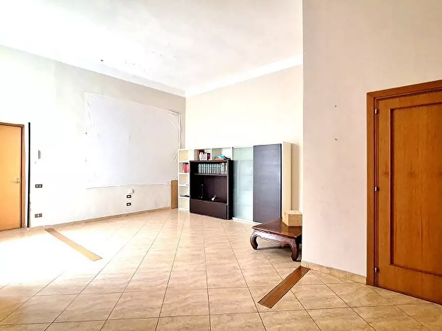 Immagine 4 di Appartamento in vendita  in Via Bernardo Tanucci a Napoli