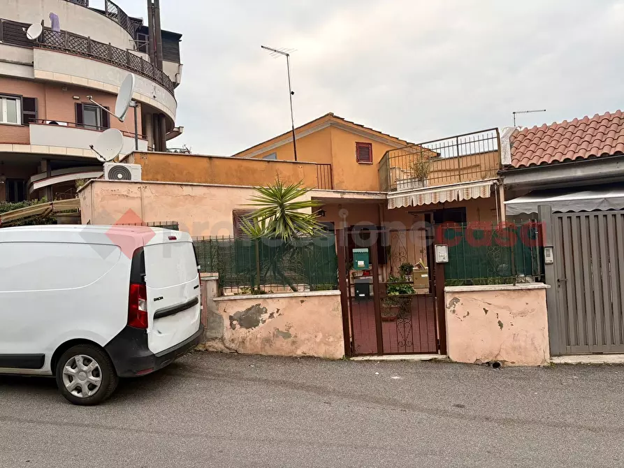 Immagine 1 di Appartamento in vendita  in Via Stefano Vaj, 9 a Roma