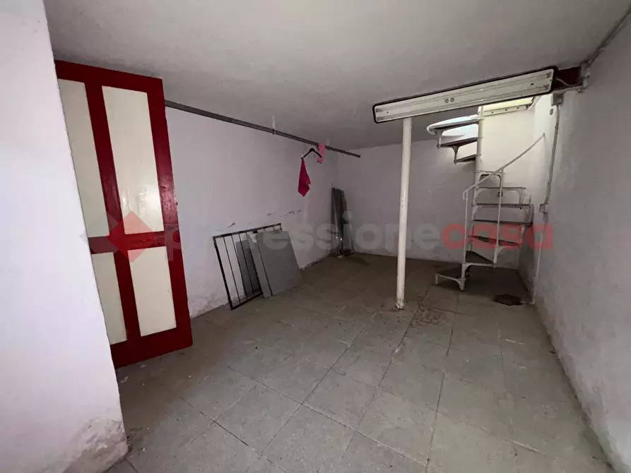 Immagine 7 di Negozio in affitto  in Via Sorbero, 7 a Colleferro