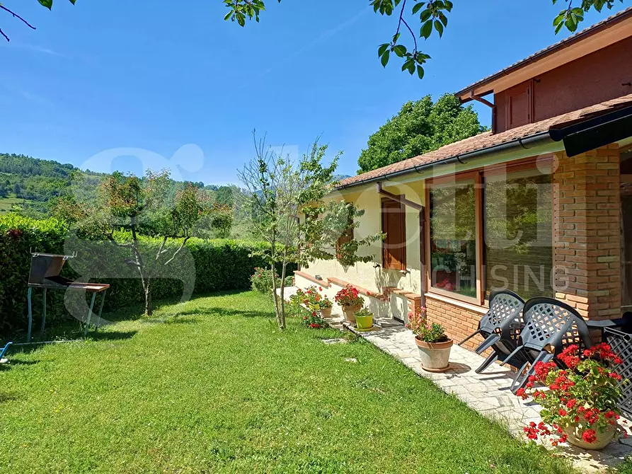 Immagine 19 di Villa in vendita  in Via SAN MARIA DEL MONTE, snc a Borbona