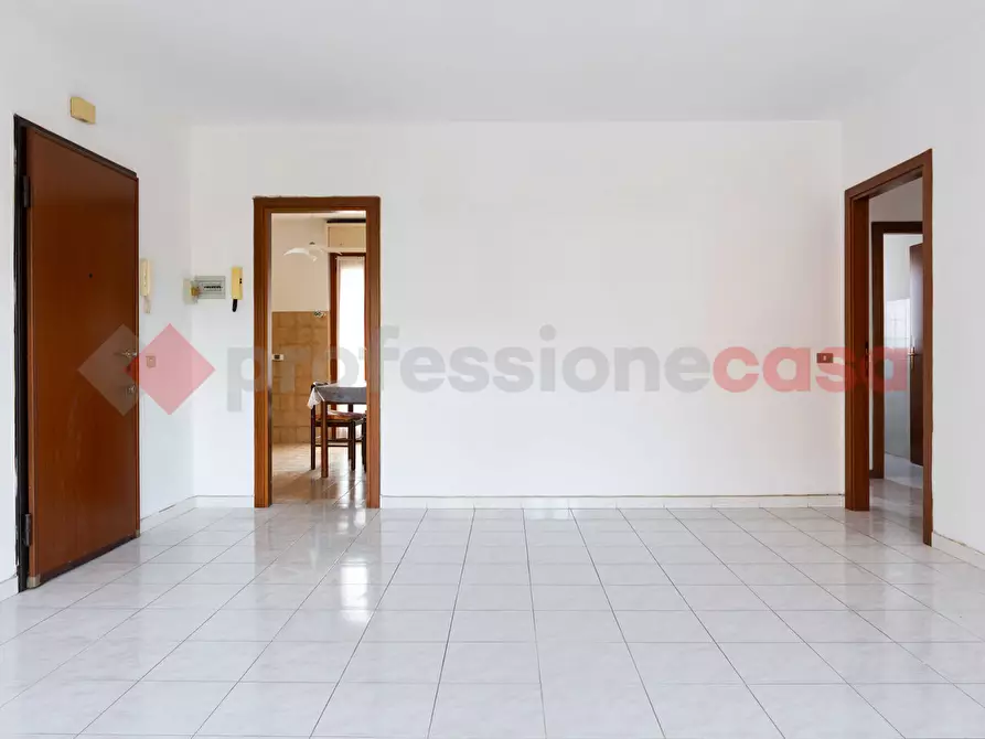 Immagine 1 di Appartamento in vendita  in Via Padre Elia Carosi a Roma