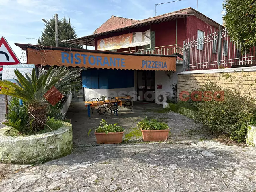 Immagine 26 di Bar / Ristorante in vendita  in Via Punta Fiume, snc a Sessa Aurunca