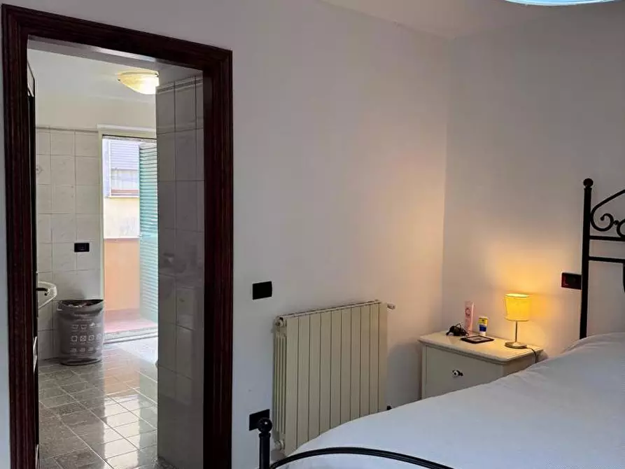 Immagine 13 di Appartamento in vendita  in Via BORGO DEL PONTE, 123 a Massa