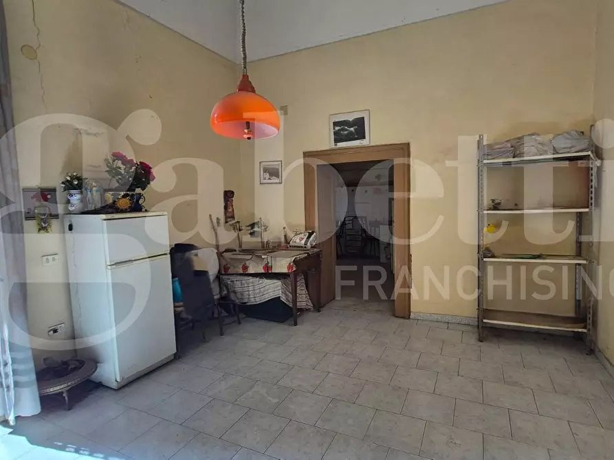 Immagine 12 di Appartamento in vendita  in Piazza Ernesto Cesaro, 13 a Torre Annunziata