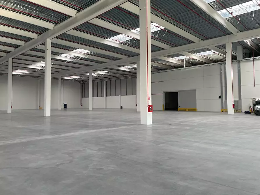 Immagine 8 di Capannone industriale in affitto  in Via fontana del visciolo, 3 a Anagni