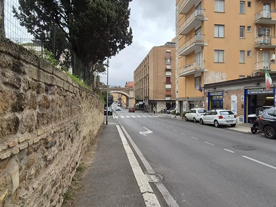 Immagine 25 di Magazzino in affitto  in Via aurelia, 125 a Roma