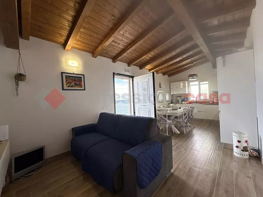 Immagine 15 di Villa in vendita  in Via TORRE GREGORIANA, 17 a Terracina