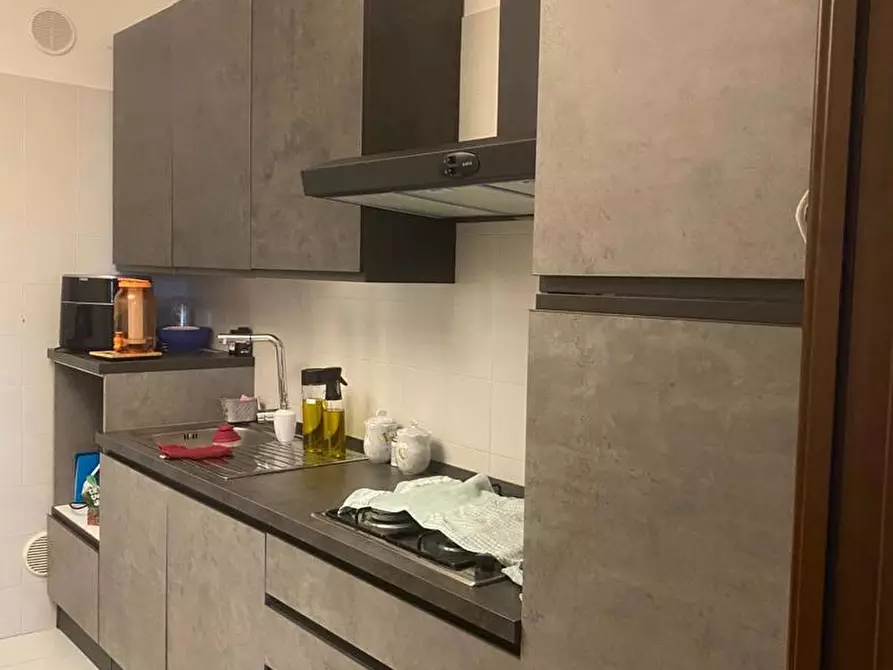 Immagine 3 di Appartamento in vendita  in Piazza G.B.TEDESCO, 16 a Taranto