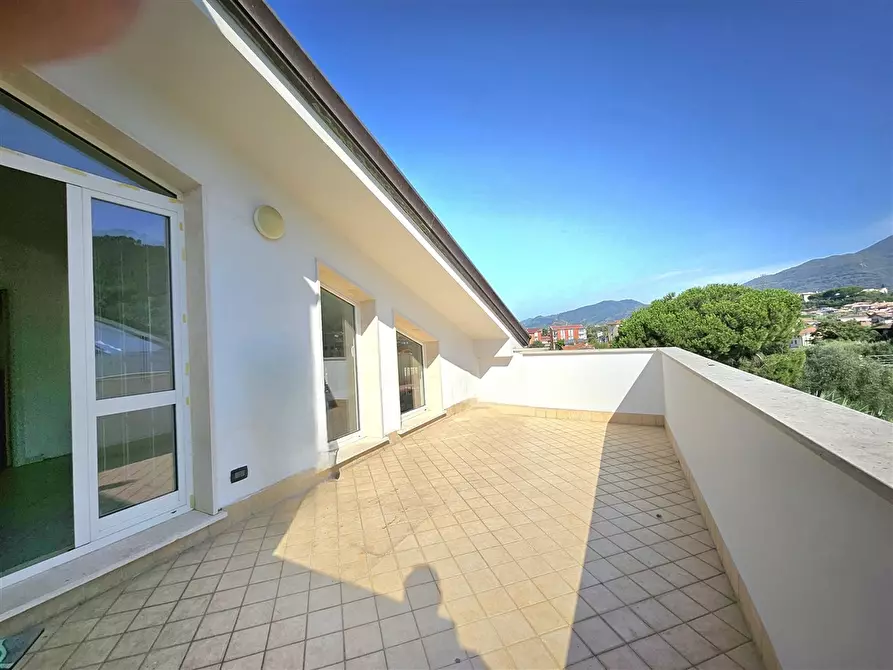 Immagine 25 di Appartamento in vendita  in Via SAN REMIGIO DI SOTTO, 18 a Massa