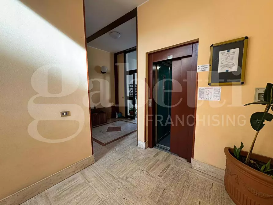 Immagine 9 di Appartamento in vendita  in Via Beniamino Segre, 15 a Roma
