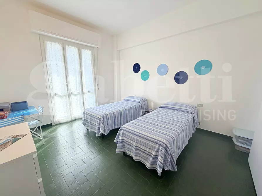 Immagine 8 di Appartamento in vendita  in Via Dante Alighieri, 1 a Finale Ligure