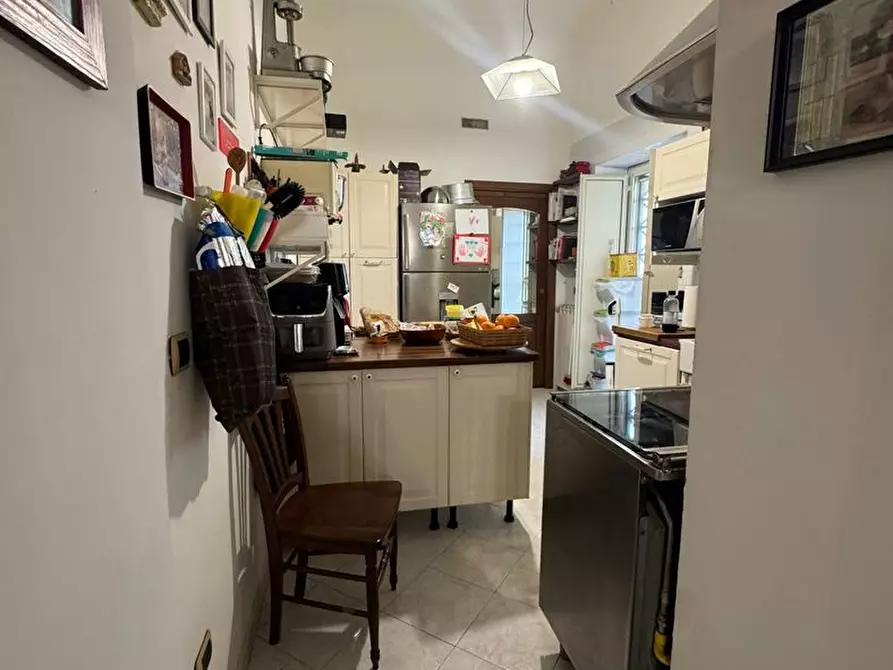 Immagine 15 di Appartamento in vendita  in Via Cupa San Pietro, 11 a Torre Del Greco