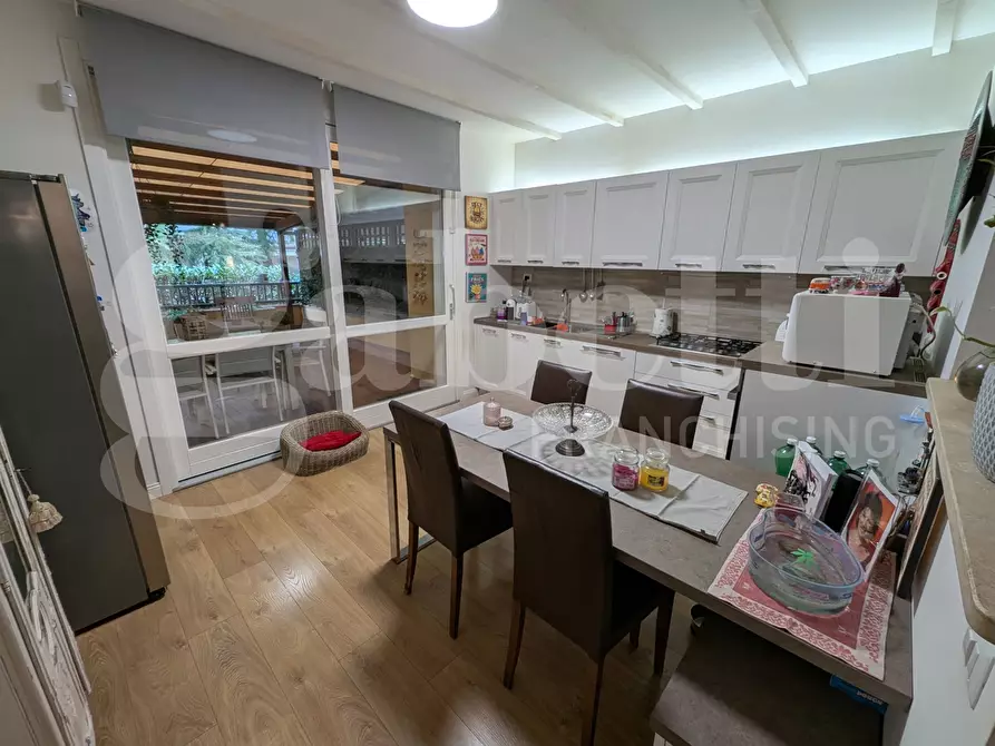 Immagine 14 di Villetta a schiera in vendita  in Via GIUSEPPE DI VITTORIO, 26 a Torgiano