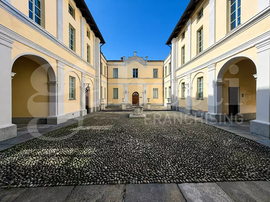 Immagine 31 di Appartamento in vendita  in Via San Martino, 2 a Moncalieri