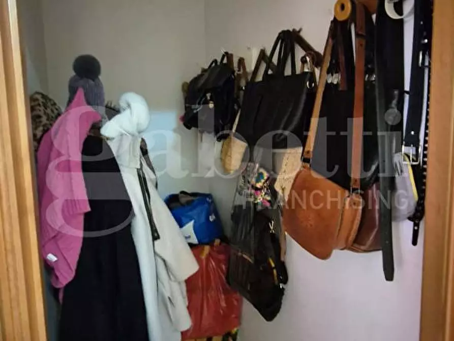 Immagine 38 di Appartamento in vendita  in Via Carminiello, 61 a Torre Annunziata