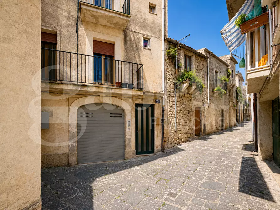 Immagine 1 di Casa indipendente in vendita  in Via Palermo, 24 a Monterosso Almo