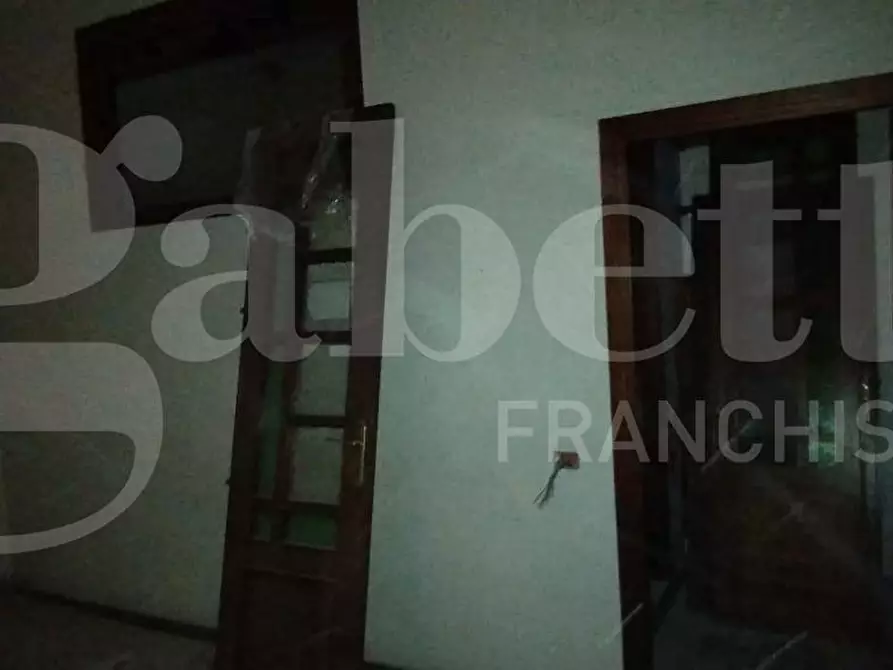 Immagine 8 di Negozio in affitto  in Piazza Umberto I, 3 a Frattaminore