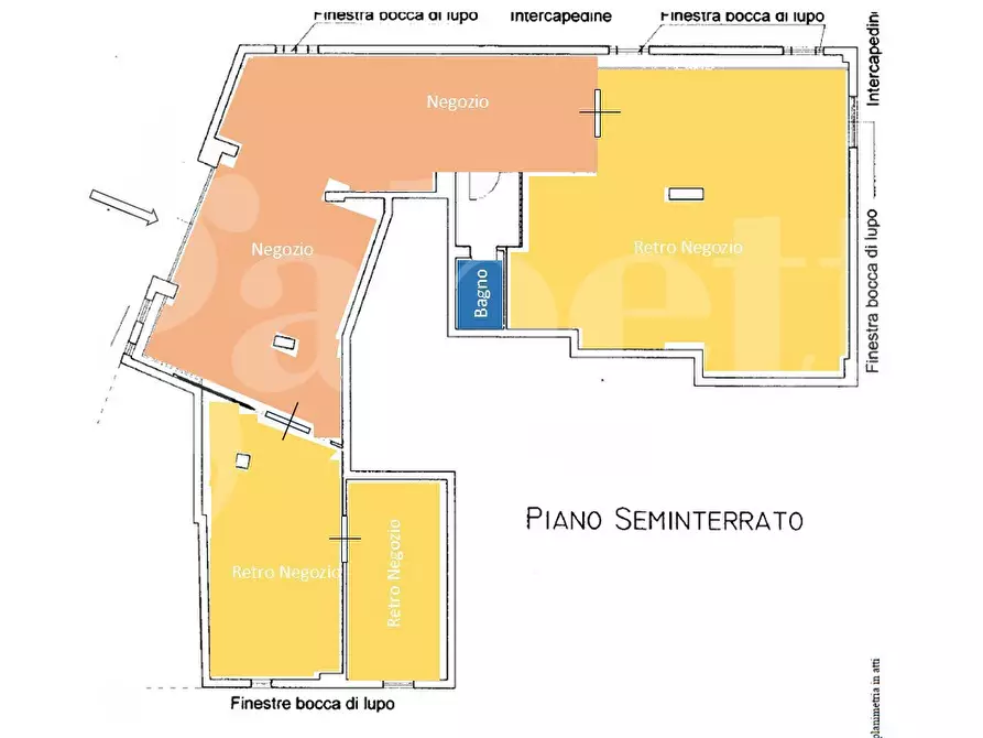 Immagine 20 di Negozio in affitto  in Piazza Monte Gennaro a Roma