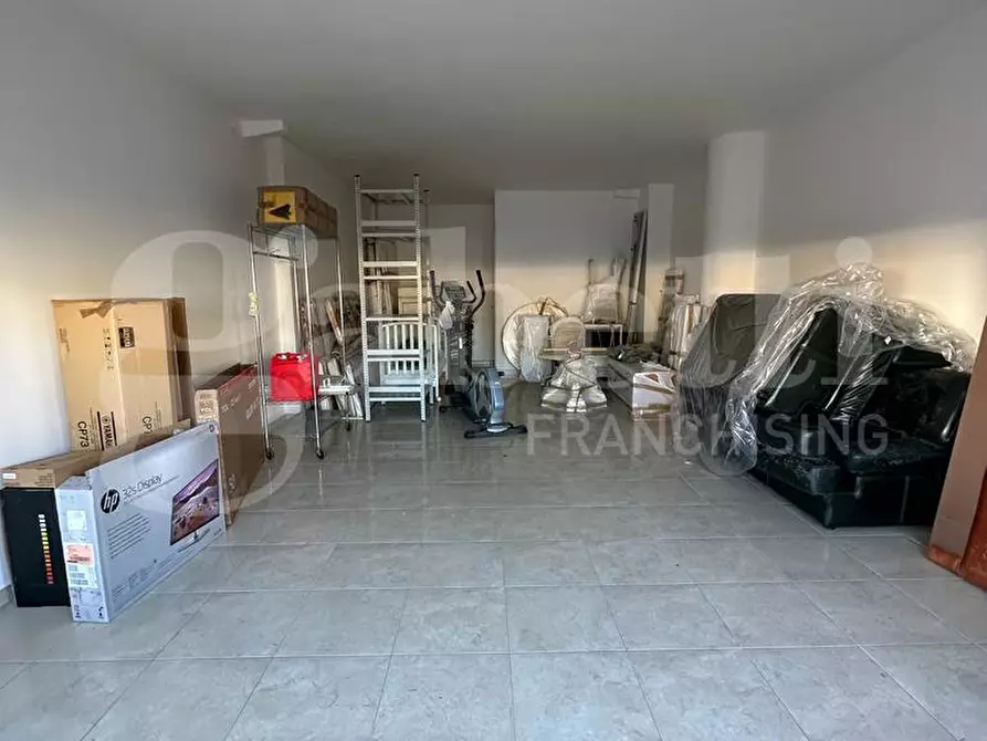 Immagine 12 di Ufficio in vendita  in Via Monte sarago a Ostuni