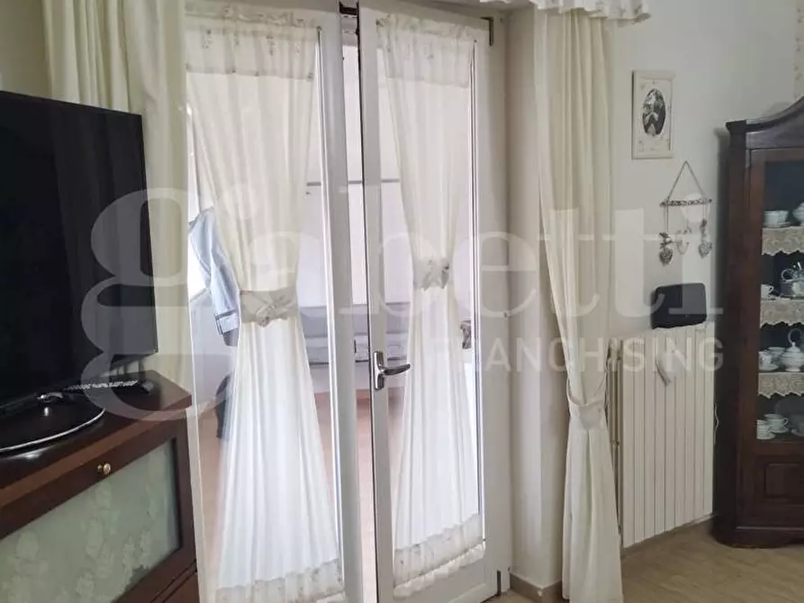 Immagine 2 di Appartamento in vendita  in Piazza SANDRO PERTINI, 5 a Taranto