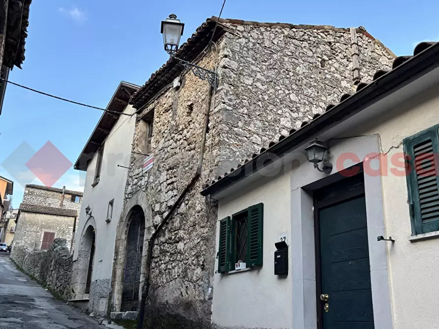 Immagine 1 di Appartamento in vendita  in Via Porta San Nicola, 1 a Alatri