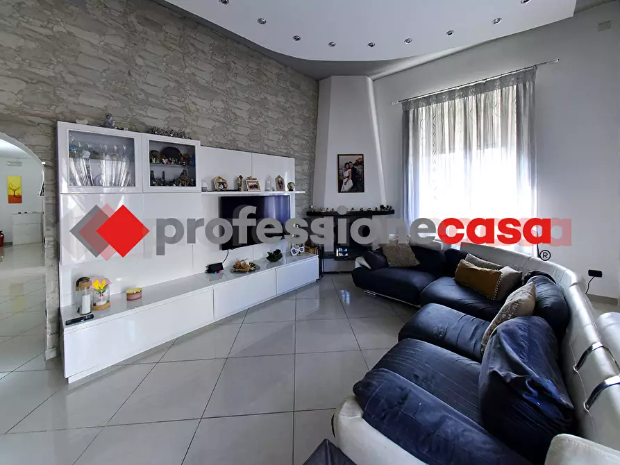 Immagine 11 di Appartamento in vendita  in Via Tari, 58 a Santa Maria Capua Vetere